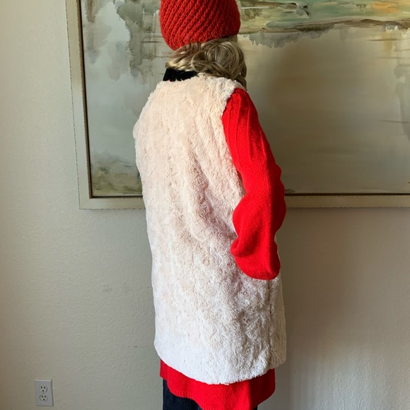 Flying Tomato Embroidered Faux Fur Vest - Picture 16 of 17